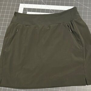 Athleta Olive Active Skort with Zip Pockets